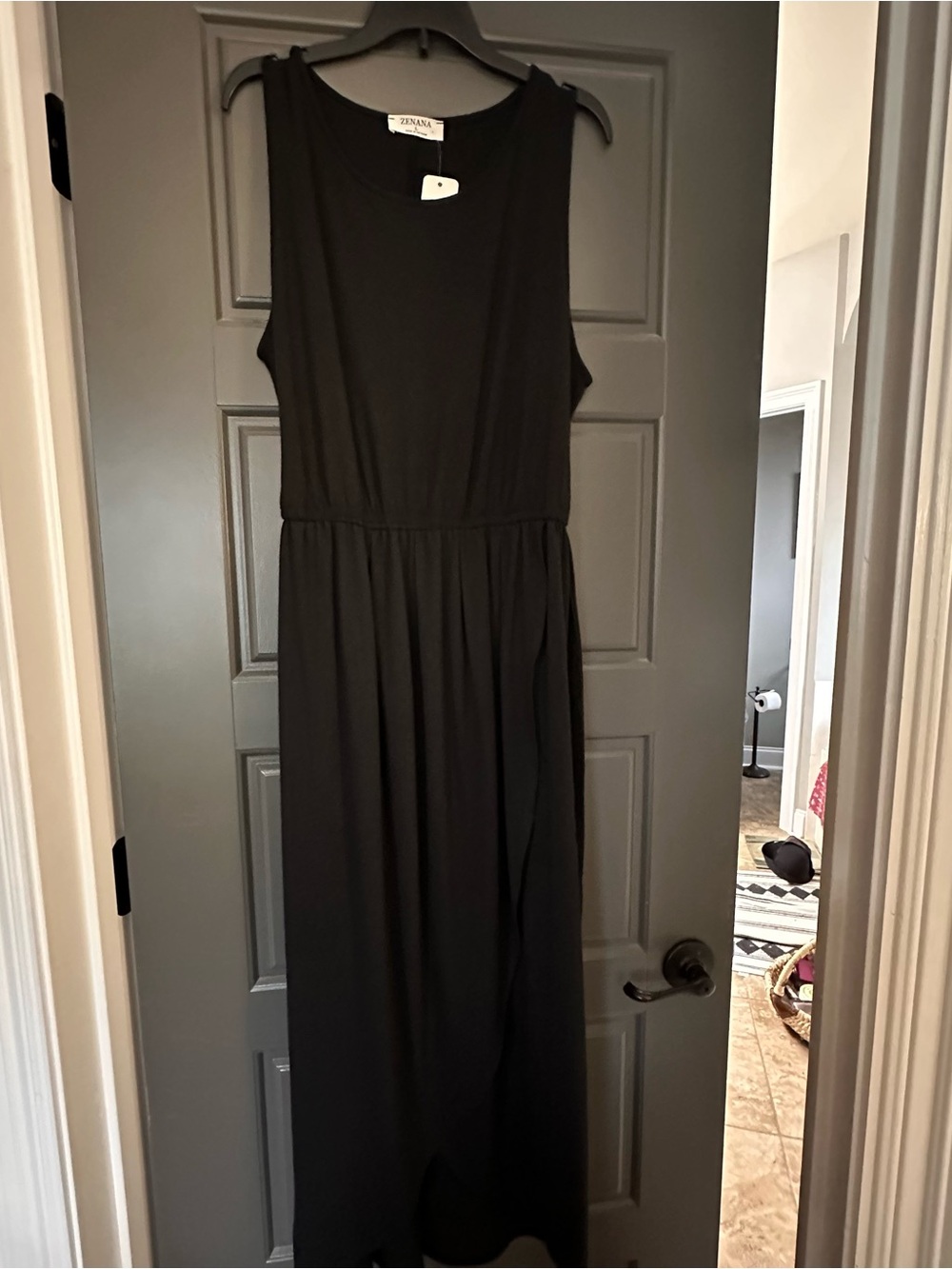 Zenana Black Sleeveless Gathered-Waist Maxi DressNWT